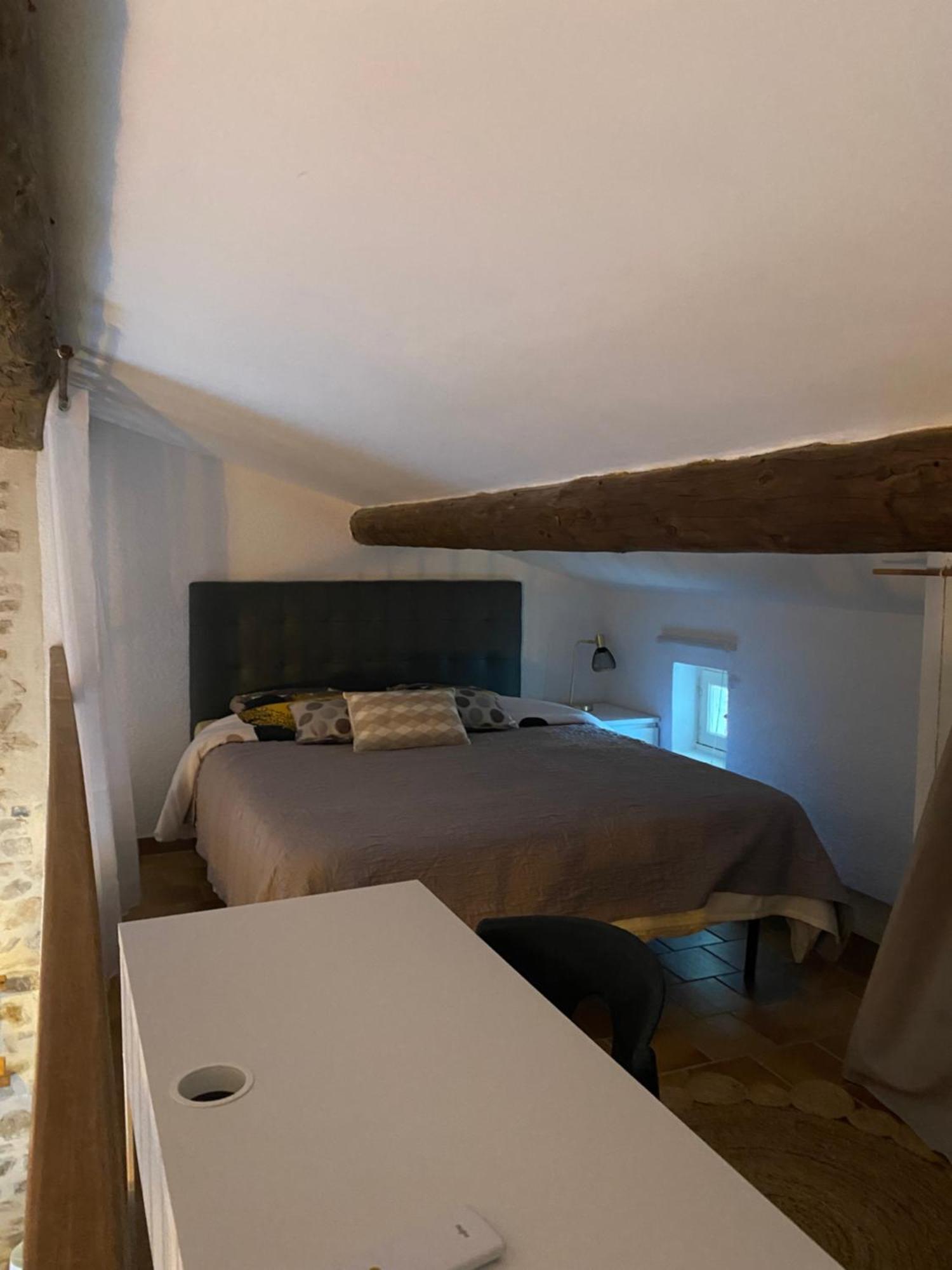 Holiday home Pavillon Provencal Entrechaux